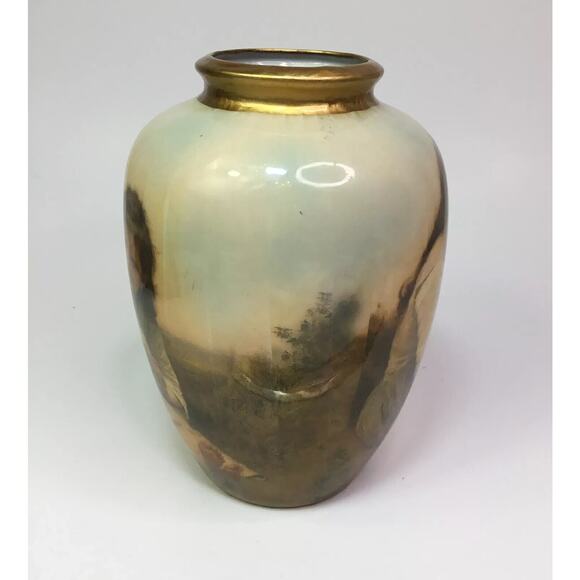 Vintage 8" House of LLoyd Vase Decoupage Porcelain with gold Trim girls flute - Picture 3 of 7